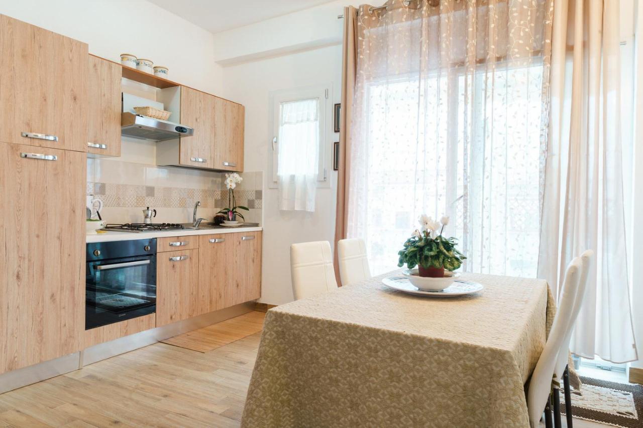 Holiday Home Alle Pavoncelle, Indipendente Con Terrazzo Di 60 Mq Portoscuso Exterior foto